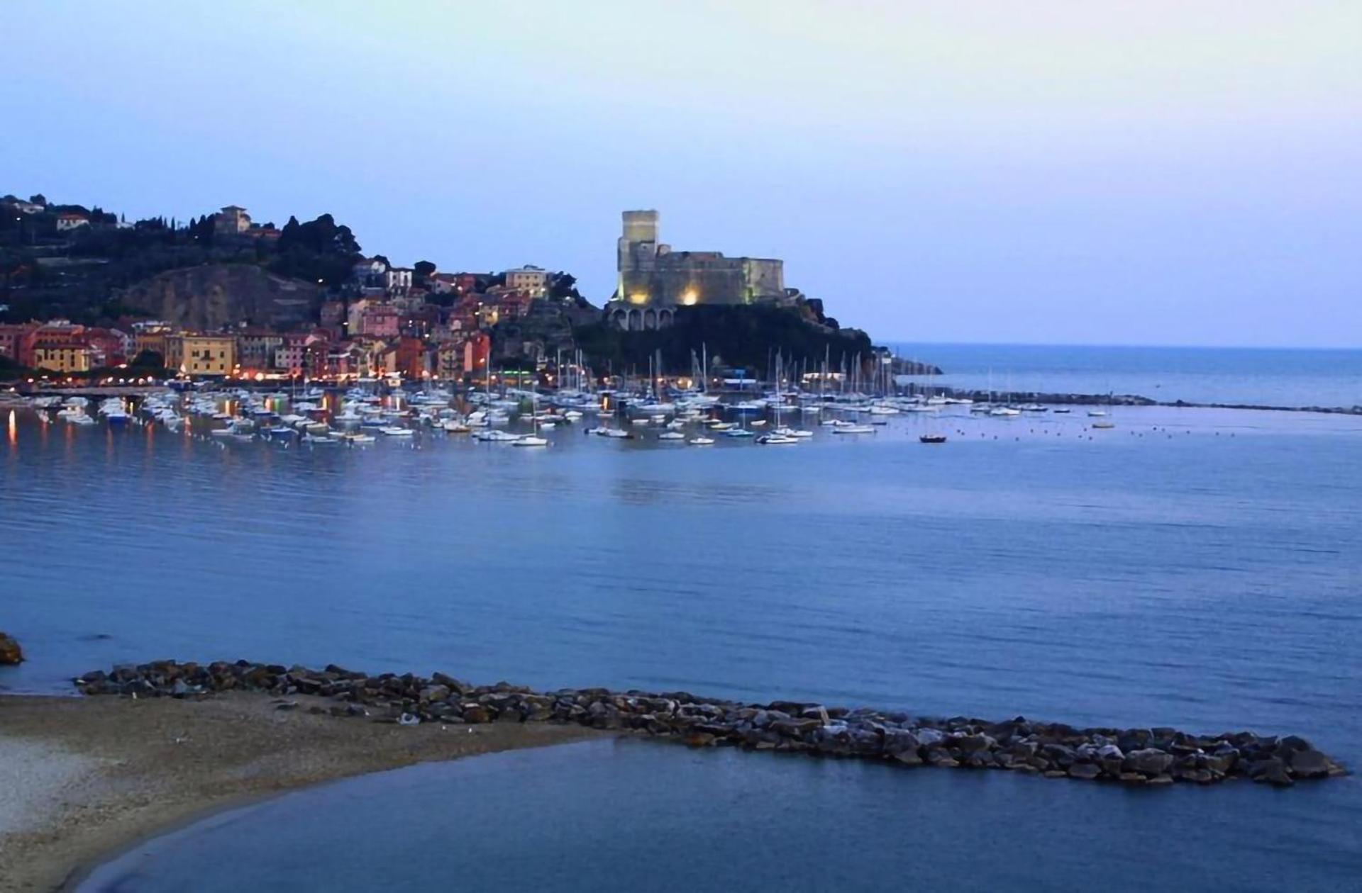 Affittacamere "In Piazzetta Da Vasco" Lerici Εξωτερικό φωτογραφία