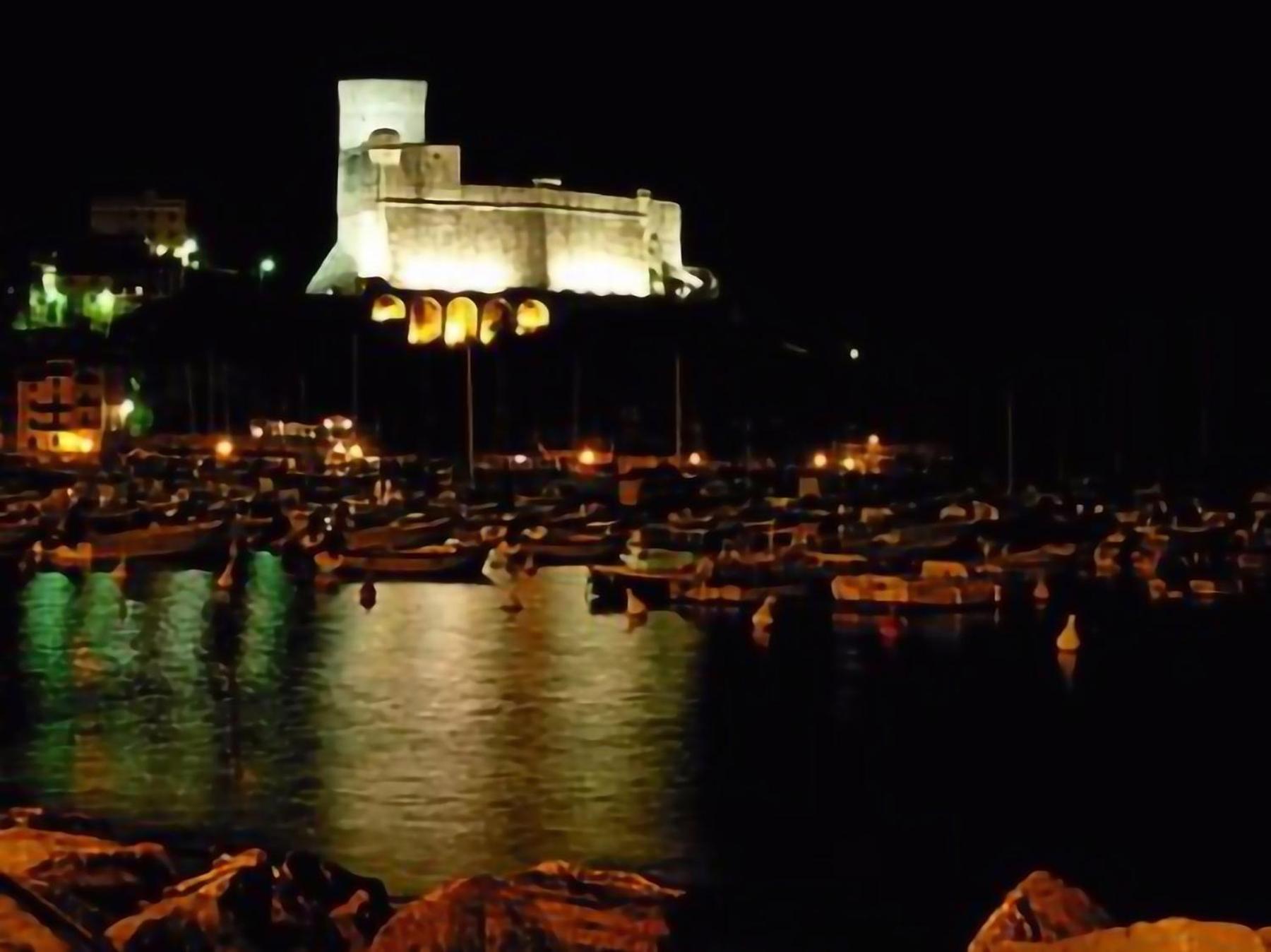 Affittacamere "In Piazzetta Da Vasco" Lerici Εξωτερικό φωτογραφία