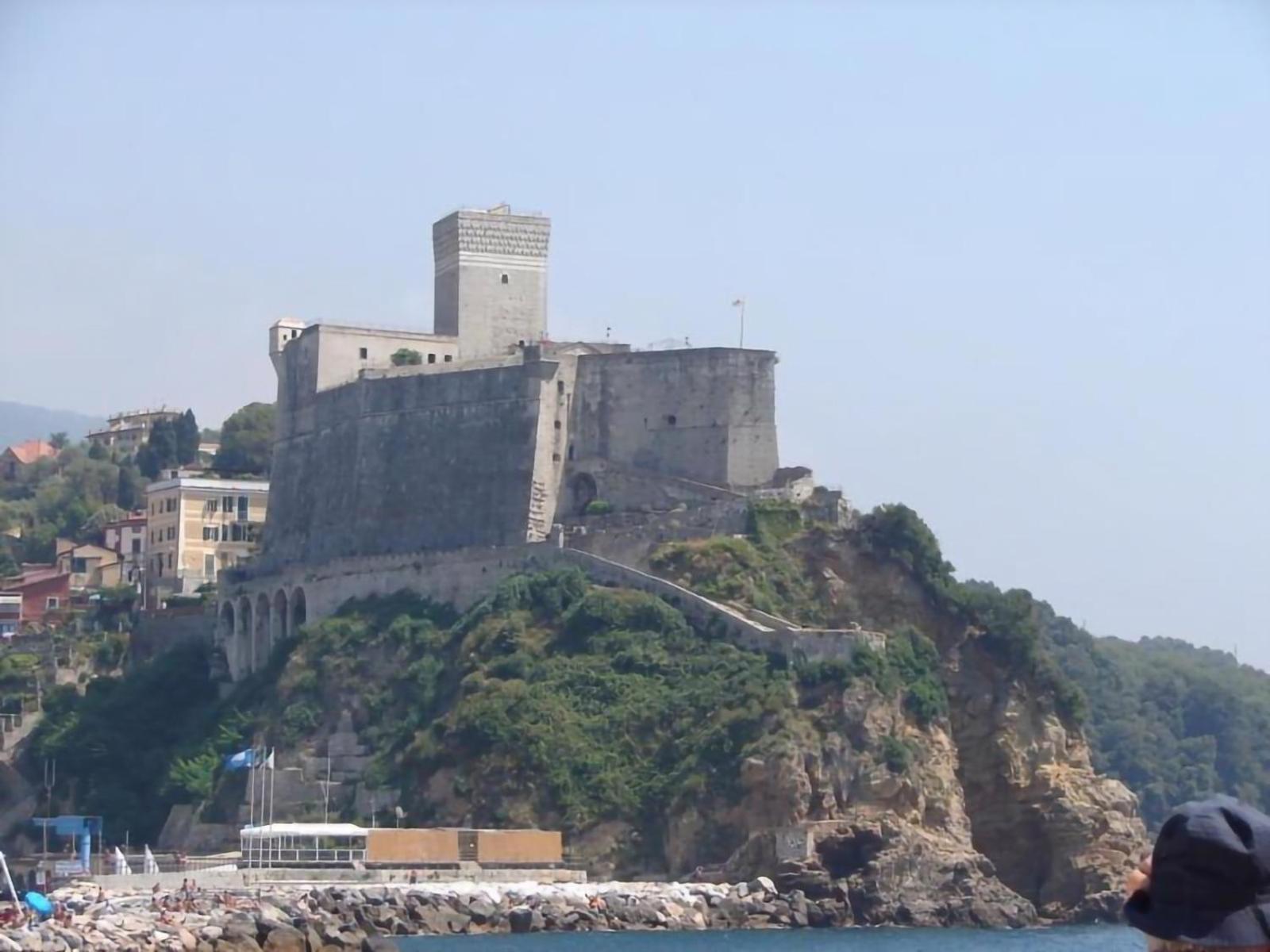 Affittacamere "In Piazzetta Da Vasco" Lerici Εξωτερικό φωτογραφία