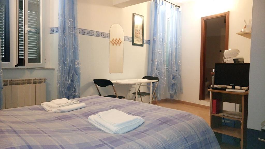 Affittacamere "In Piazzetta Da Vasco" Lerici Εξωτερικό φωτογραφία