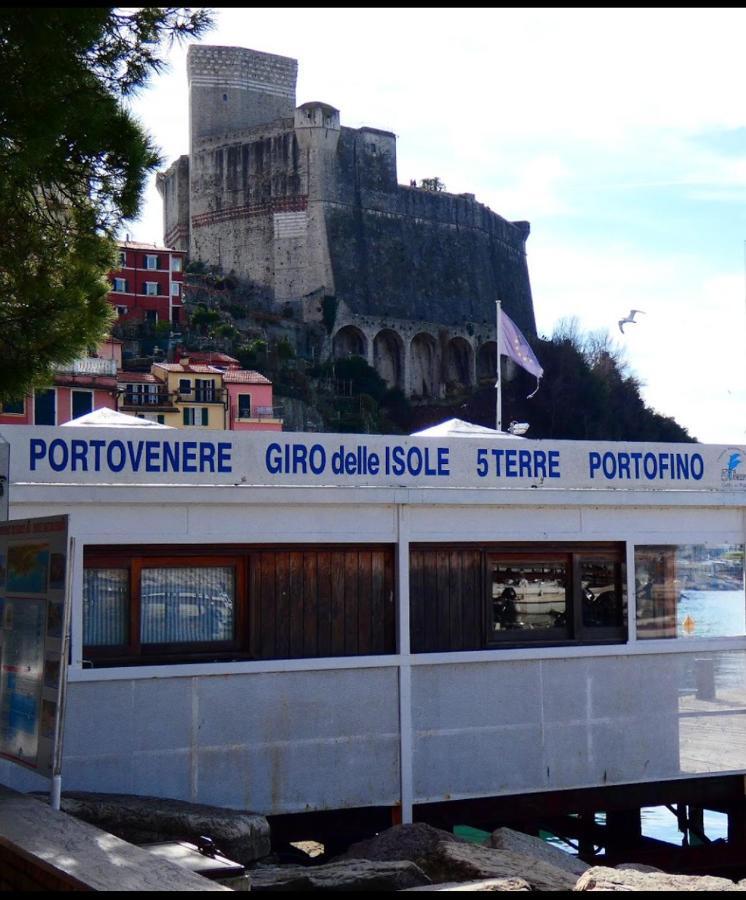Affittacamere "In Piazzetta Da Vasco" Lerici Εξωτερικό φωτογραφία